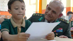 Antalyalı Miniklerin İlk Mektuplarına Mehmetçikten Sürpriz Yanıt