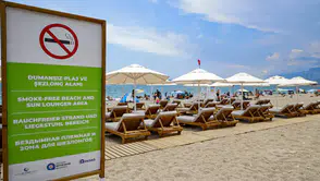 Antalya Plajlarına Yerli Üretim Ahşap Şezlong Dönemi