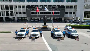 Piyasaya Süremeden Yakalandılar: Binlerce İmitasyon Parfüm Ele Geçirildi