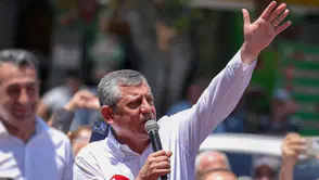 CHP'de Tarihi Gün: Özgür Özel Son Kez mi Kürsüye Çıkacak?
