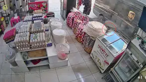 Kamyonetin Altında Kalan 4 Yaşındaki Çocuk Mucize Eseri Kurtuldu!