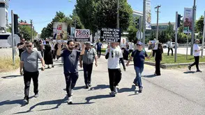Grand Kartal Otel'de Yakınlarını Kaybedenler Ankara’ya Yürüdü