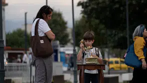 Düzce'de Çalan Gizemli Telefon Yürekleri Dağladı: "Senin de Bir Mesajın Var mı?"