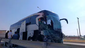 Antalya Yolcularını Taşıyan Otobüs Kaza Yaptı: 1 Ölü, 15 Yaralı!