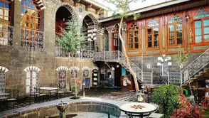 Duvarları Yıllara Meydan Okudu! Ünlü Şairin İzleri Bu Evde Yaşatılacak