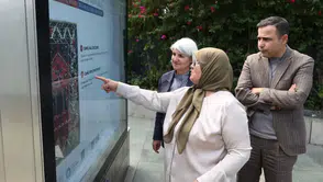 800 Yıllık Döşemealtı Halıları Cumhuriyet Meydanı’nda: Usta Taş Sergide Çağrı Yaptı