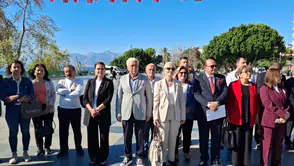 Atatürk Anıtı'na Çelenk Sunuldu: Antalya'da Muhtarlar Günü