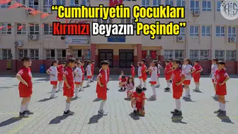 Aksulu Öğrencilerden 23 Nisan'da Antalyaspor Koreografisi