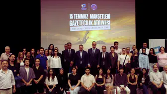 Akdeniz Üniversitesi’nde Gazetecilik Atölyesi: Genç İletişimciler 15 Temmuz Manşetlerini Yazdı