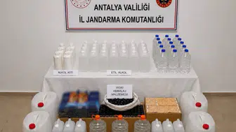 Konyaaltı'nda Ev Baskını! Sahte İçki İmalathanesi Çıktı