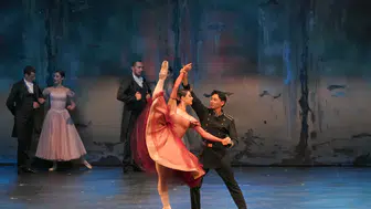 Anna Karenina Sezonun Son Perdesi İçin Sahne Alıyor