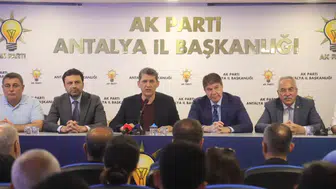 Menderes Türel CHP'ye Antalya Üzerinden Yüklendi