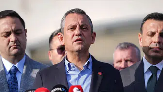 Özgür Özel'den Kılıçdaroğlu'na Sert Tepki: "CHP'yi Mahkemeler Değil Siyaset Belirler"