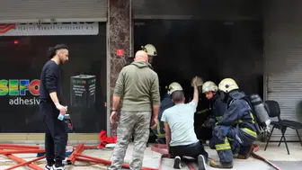 Antalya’nın Eski Sanayisinde Yangın: Çalışanlar Dumandan Etkilendi