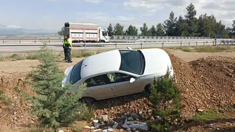 Burdur - Afyonkarahisar Yolunda Şarampole Yuvarlandı