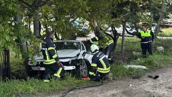 Burdur’da Otomobil Ağaca Çarptı: Sürücüsü Yaralandı