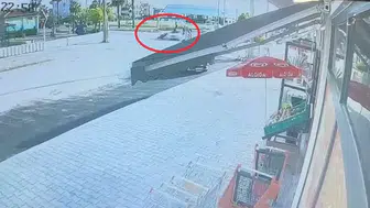 Manavgat'ta Alkollü Sürücü Dehşet Saçtı! Motosiklette Bulunan 2 Kişi Ağır Yaralandı