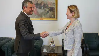 Çorlu Tren Faciası'nda oğlunu kaybetmişti... Mısra Öz CHP’ye Katıldı