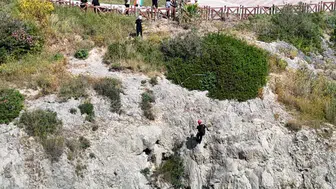 Kedinin Peşinden Giden Köpek Falezlerden Düştü! Film Gibi Operasyonla Kurtarıldı