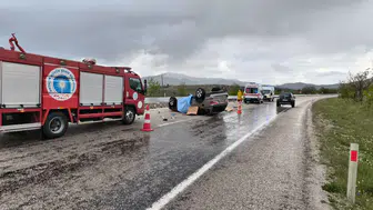 Antalya’da Yağmur Facia Getirdi: Lüks Otomobil Takla Attı