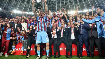 Ziraat Türkiye Kupası Sahibi Trabzonspor Oldu! Kupayı Antalya'da Kaldırdı