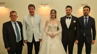Mimar Sinan’da Görkemli Düğün: Berk ve Özüm Nur Çifti Hayatını Birleştirdi