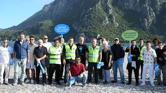 Gemilerin Pisliğini Vatandaş Temizledi: Çıralı’da Plastik Atık Alarmı