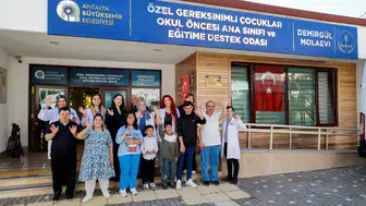 Antalya’da Mola Evi’nin Özel Bireylerinden Anneler Günü Sürprizi