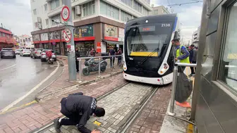 İsmetpaşa Durağında Kedi Operasyonu: Tramvay Seferlerine Ara Verildi!
