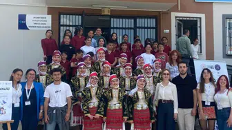 Akdeniz Üniversitesi Öğrencileri Burdur'daki Çocukların Dünyasına Dokundu