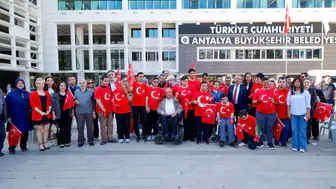 Antalya’da 15 Özel Genç Davul Zurnayla Asker Ocağına Uğurlandı