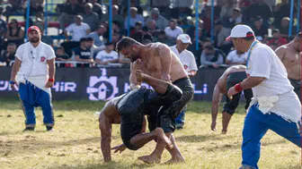 Manavgat Er Meydanı’nda Devler Sahne Aldı: Çeyrek Finalistler Belli Oldu!