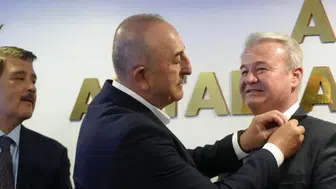CHP’den AK Parti’ye Serikli Meclis Üyelerine Çavuşoğlu’ndan Rozet