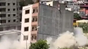 Adana’da Bina Yıkımı Görüş Mesafesini Sıfıra İndirdi
