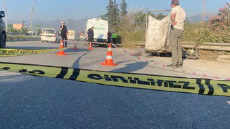 Hatay'da Can Pazarı: Motosiklet Sürücüsü Tırın Altında Can Verdi!