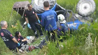 Denizli'de Kontrolden Çıkan Traktör Devrildi! 60 Yaşındaki Sürücü Kurtarılamadı!