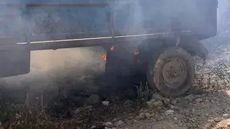 Hatay'da Bahçe Yangını Korkuttu: Römorka Sıçrayan Alevler Söndürüldü!