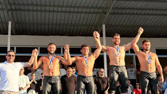 Manisa'dan Kemer'e Çifte Madalya: Kemerli Pehlivanlar Kürsüyü Bırakmadı