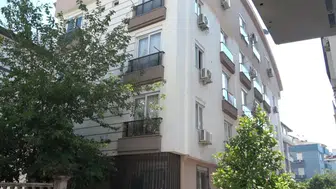 Antalya'da Genç Kadın Kendini Eve Kilitledi! Evi Yakmaya Çalıştı