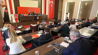 Özgür Özel Kanadı İstifa Etmişti! CHP Parti Meclisi 27 Üye ile Toplandı
