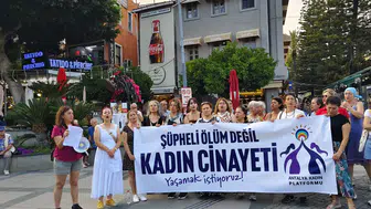 Antalya'da Kadınlar İsyan Bayrağını Açtı