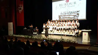 Burdur'da Kültür Sanat Rüzgarı: Çocuk Şarkıları Yankılandı