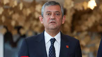 İhraç Kararları Sonrası Özel'den İlk Açıklama: 'Parti İçi Darbeye Teslim Olmayacağız'