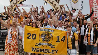 Premier Lig’e Çıkan Hull City, Antalya’da Şampiyonluk Karnavalı Başlattı!
