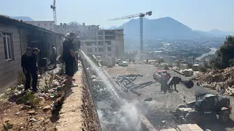 Alanya'da Kampüs Şantiyesinde Yangın: Yatakhane Hasar Gördü