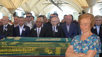 Deniz Baykal'ın Eşi Olcay Baykal Ankara'da Son Yolculuğuna Uğurlandı