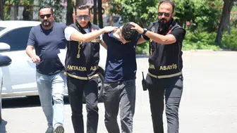 "İçine Şeytan Girdi" Diyerek Ablalarına Dehşeti Yaşattı!