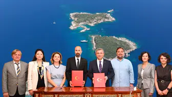 Antalya'da Mavi Akdeniz İçin Protokol: Kemer Üç Adalar Pilot Bölge Seçildi