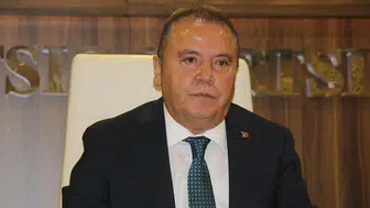 Muhittin Böcek 18'inci Kez Hastaneye Kaldırıldı!