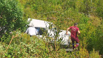 Manavgat'ta Şarampole Uçan Otomobilde 2 Kişi Yaralandı